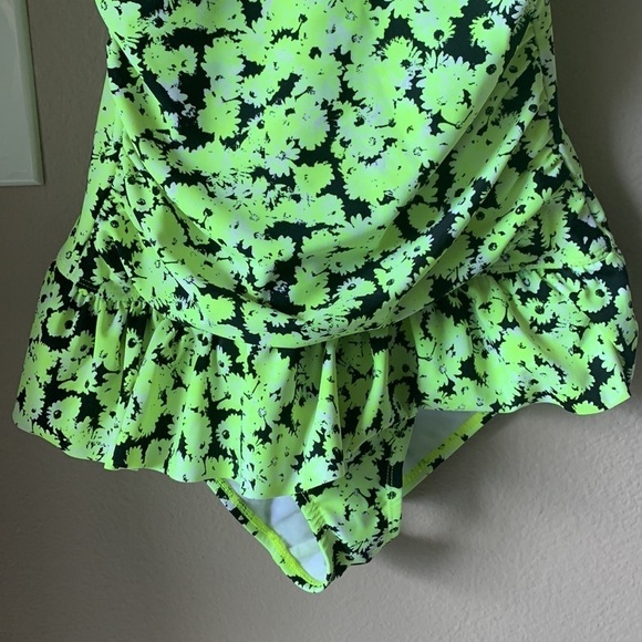 JOE BOXER Neon Green One Piece Swimsuit - Picture 4 of 7